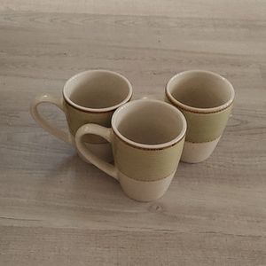 Three Gibson coffee mugs
